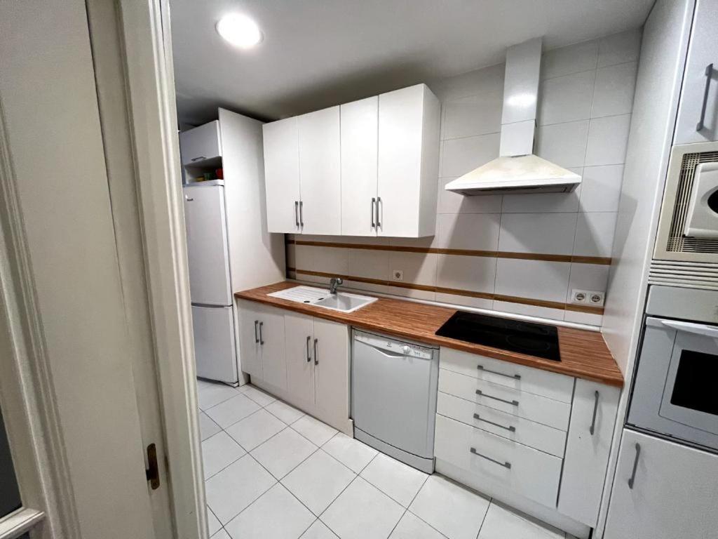 Apartamento Junto Al Puerto Deportivo De Estepona Luaran gambar